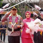Sambut Kapolresta Baru dengan Tradisi Pedang Pora, Kombes Pol Danang Resmi Duduki Kursi Kepemimpinan di Polresta Malang Kota