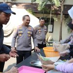 Polresta Malang Kota Kembali Gelar Makan Pagi Gratis, Warga Sekaligus Dapat Layanan Cek Kesehatan