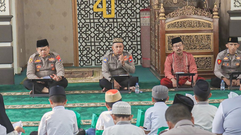 Polresta Malang Kota Istikamah Gelar Tahlil, Doa Bersama, dan Santunan Anak Yatim Setiap Jumat