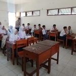 Sambang dan Gali Aspirasi, Kapolsek Blimbing Cegah Kenakalan Remaja Menciptakan Lingkungan Belajar Lebih Kondusif