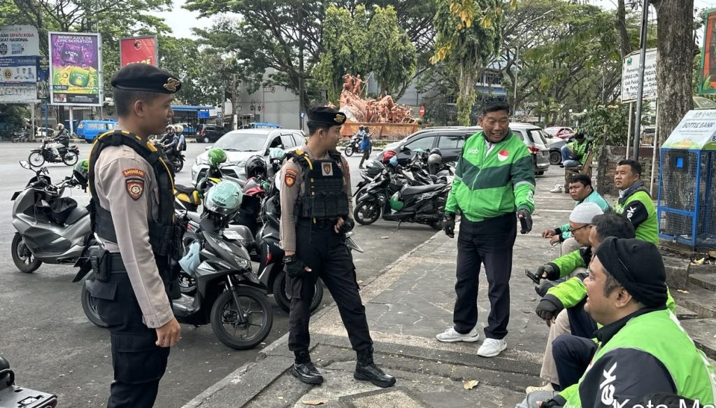 Patroli Dialogis Samapta Polresta Malang Kota Sasar Satpam dan Ojol, Cegah Kejahatan hingga Judi Online